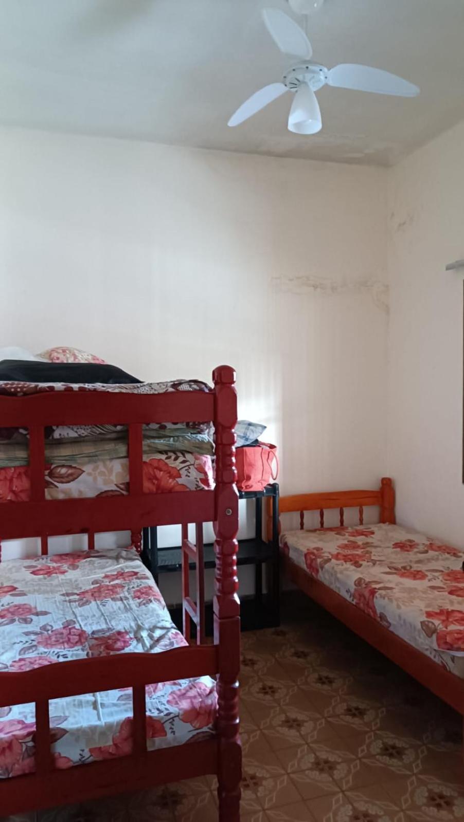 Casa Para Temporada Na Praia Grande Aprox 100 Mts Da Praia Villa ภายนอก รูปภาพ